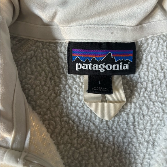 Patagonia Quarter Zip - Picture 3 of 5